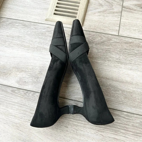 Stuart Weitzman Kitten Heel Suede Leather Square Toe Pumps - Picture 8 of 15